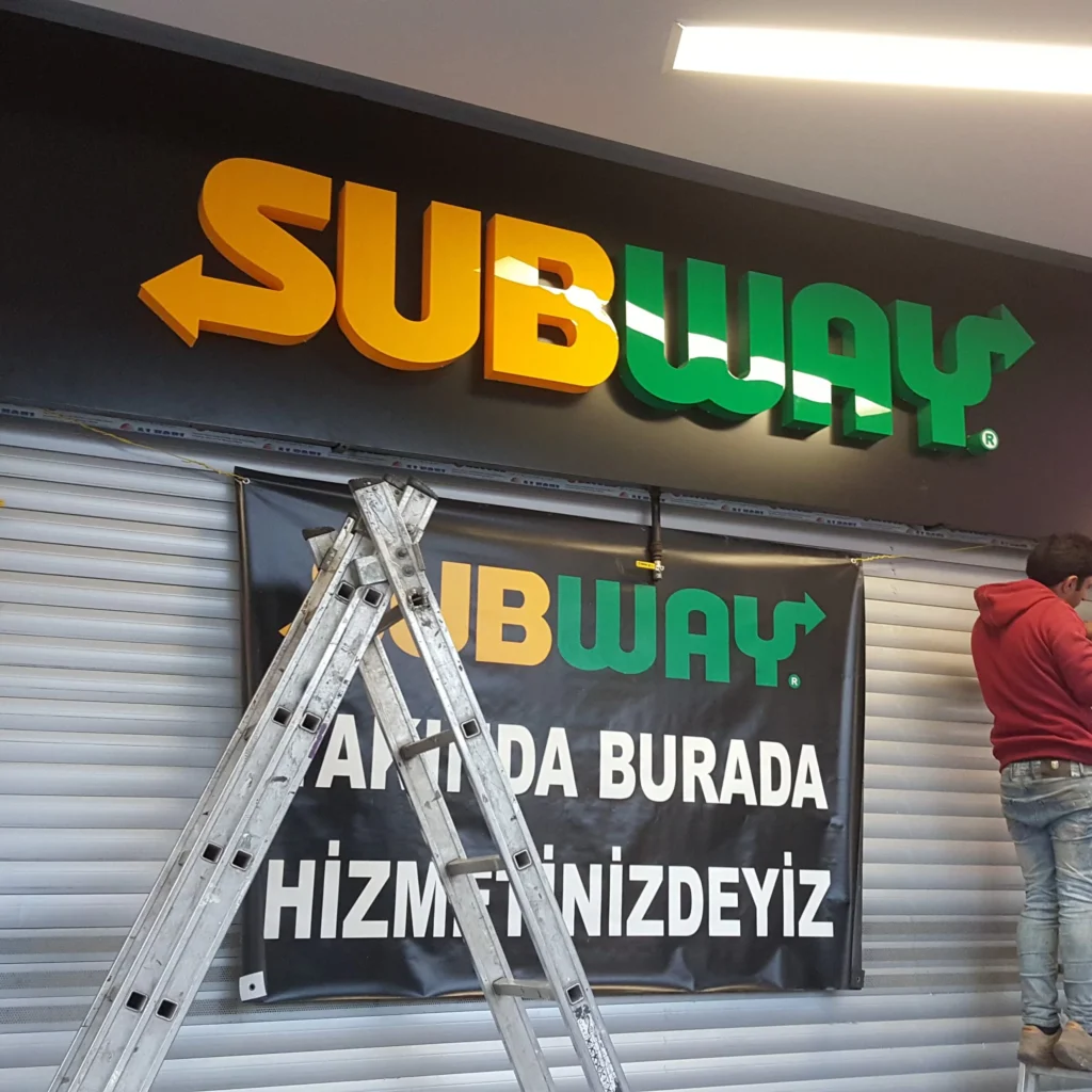 Kurumsal Şirket Tabelaları 10 subway-anadolu-yakasi-isikli-pleksi-kutu-harf-tabela-scaled-1